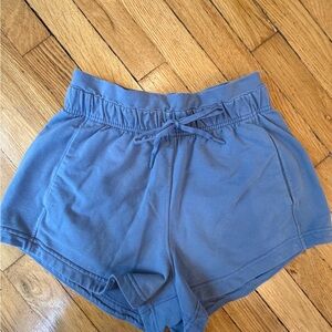Women's Lululemon Inner glow high rise shorts 3”